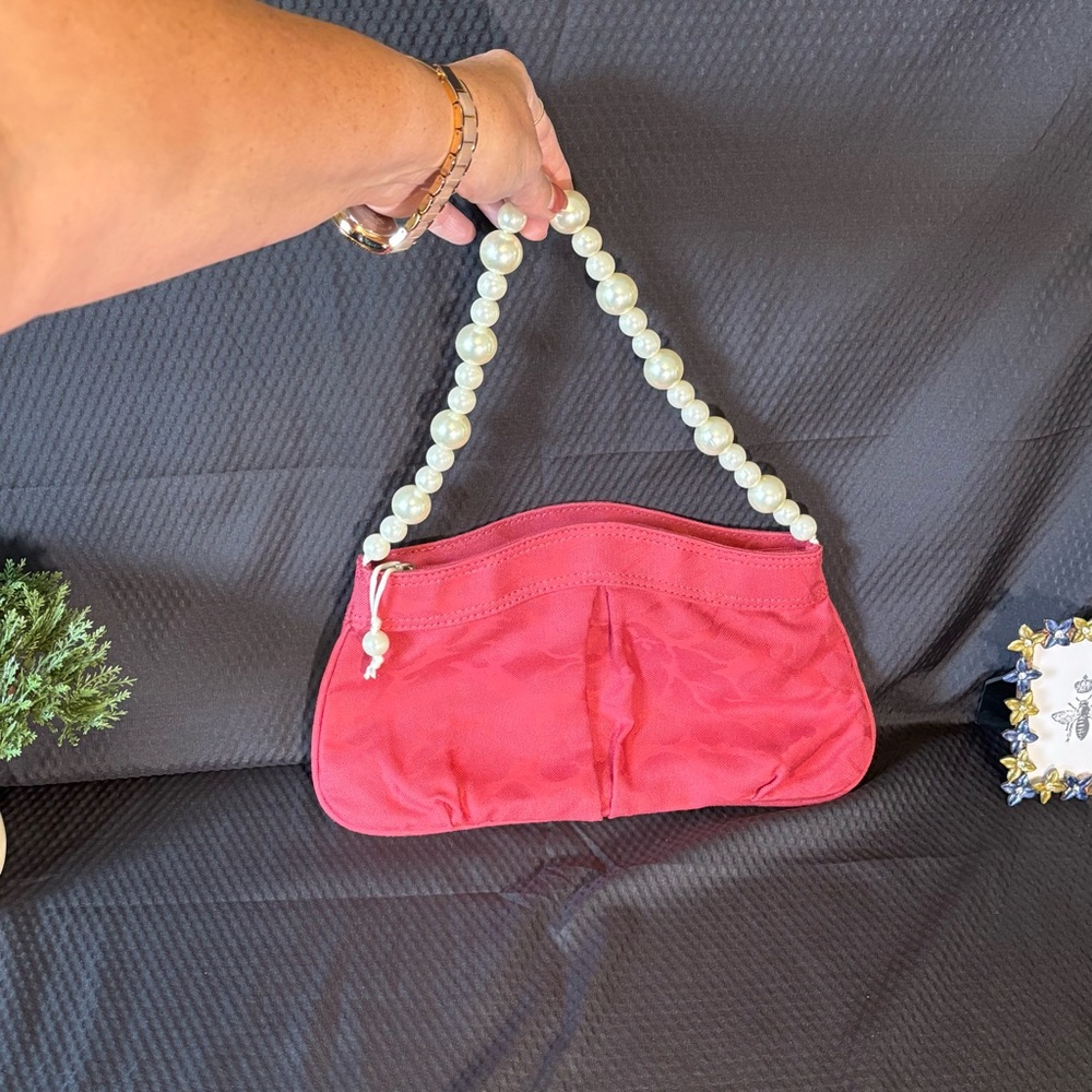 MONDANI LAURA BUSH FIRST LADY 2008 LUNCHEON BAG RED FAUX PEARL HANDLE PURSE